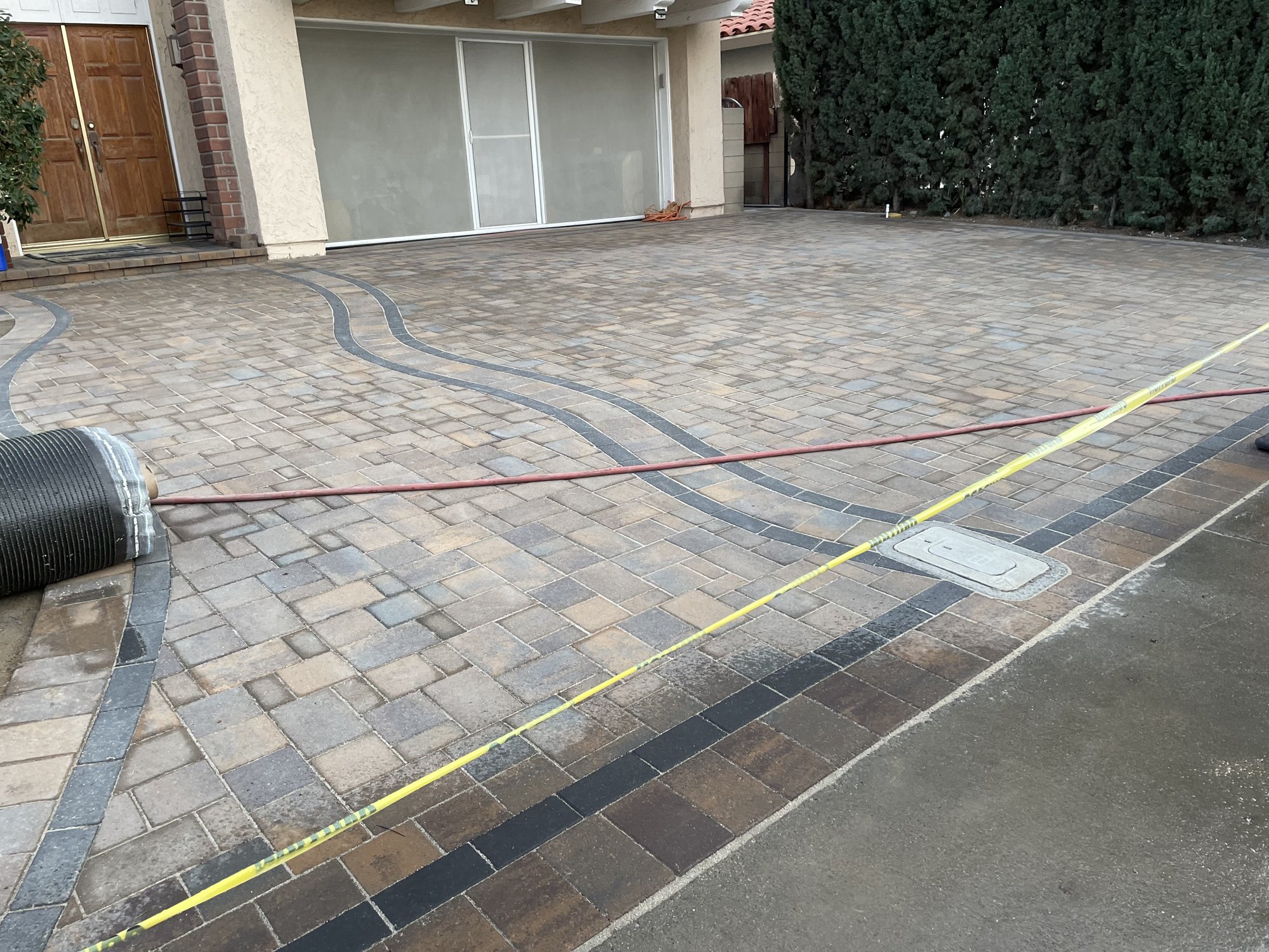 Paver Driveway & Courtyard
